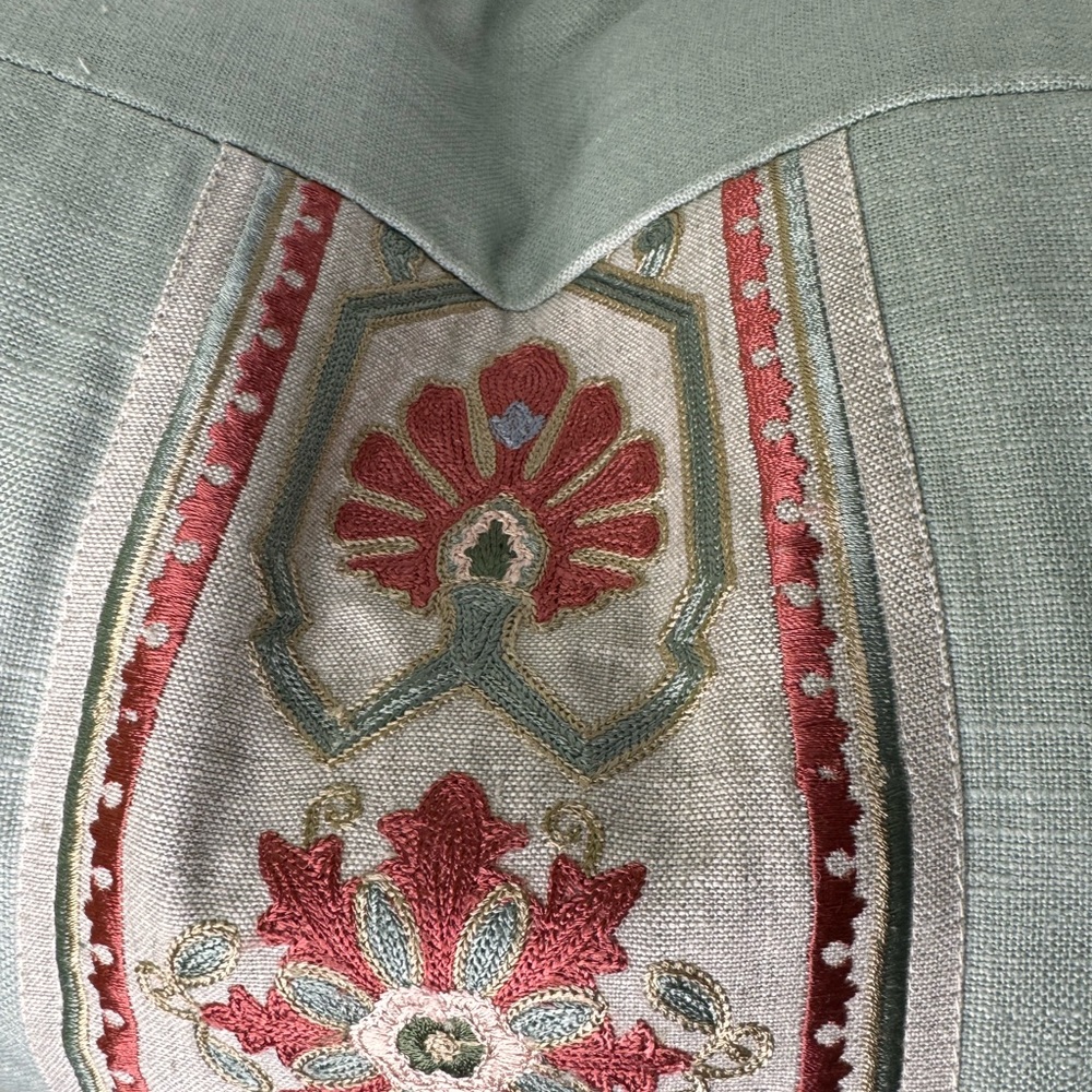 2 Embroidered Decorative Pillow - Picture 6 of 9